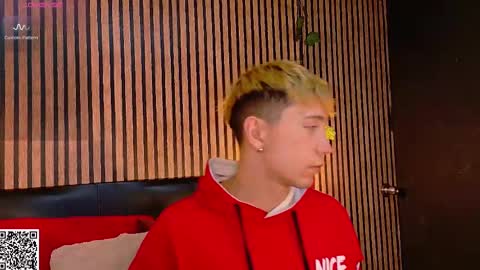 Christopher  Chris online show from 02.22.25