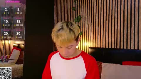 Christopher  Chris online show from 03.05.25