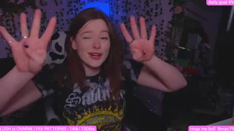Snapshot of naughty_bella99 chatting on 05.07.26 bella online show from 05.07.26