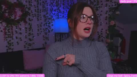 Snapshot of naughty_bella99 chatting on 05.22.26 bella online show from 05.22.26