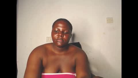 Snapshot of naughty_cunt0 chatting on 10.16.25 Amara online show from 10.16.25