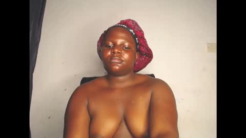 Snapshot of naughty_cunt0 chatting on 10.31.25 Amara online show from 10.31.25