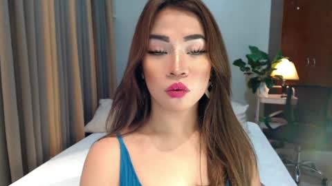 Queen Jess online show from 12.04.24