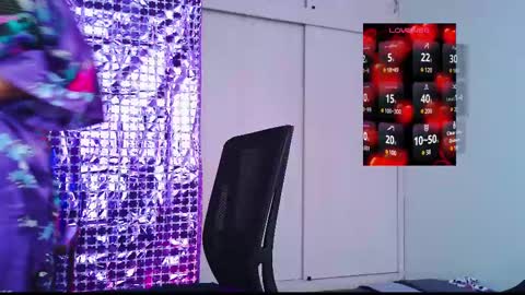 Em  please help me reach 100 thumbs up 3 online show from 03.12.25