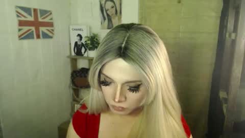 Snapshot of naughty_kim20 chatting on 02.13.26 alexa online show from 02.13.26