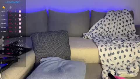 Snapshot of naughty_mari chatting on 02.18.25 Naughty Mari online show from 02.18.25