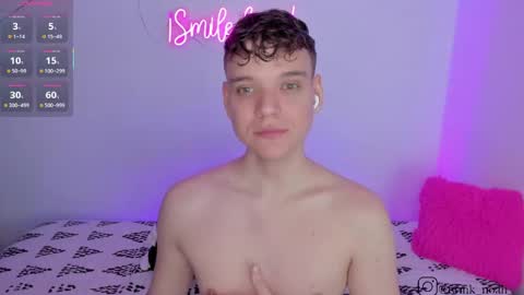 Snapshot of naughty_twink_ chatting on 04.25.26 Noah online show from 04.25.26