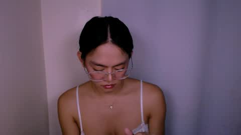 NaughtyAurora online show from 05.22.26