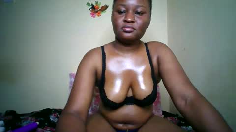 Snapshot of naughtybrownny chatting on 06.02.26 MUMU online show from 06.02.26