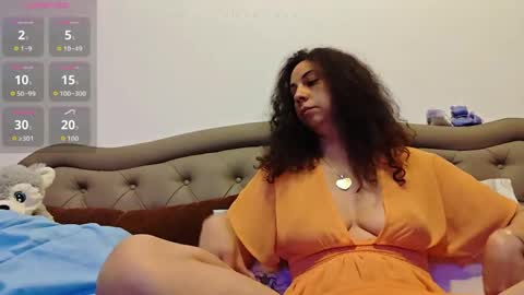 Snapshot of naughtycurls2026 chatting on 05.18.26 naughtycurls2026 online show from 05.18.26