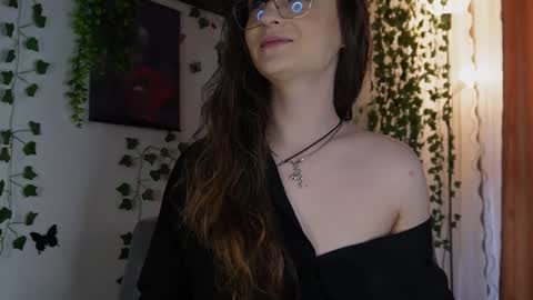 Mya Alexya online show from 02.04.25