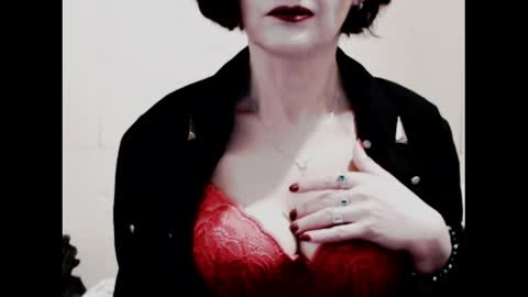 Snapshot of naughtyjenniferxx chatting on 04.10.26 Jenny online show from 04.10.26