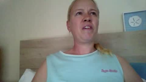 Snapshot of naughtyjennyblondeuk chatting on 04.21.26 naughtyjennyblondeuk online show from 04.21.26