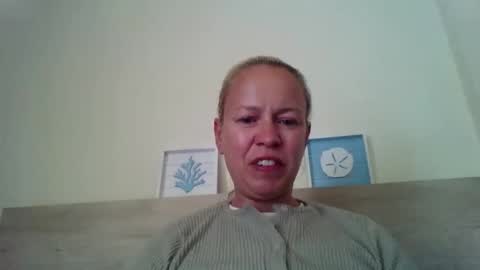 Snapshot of naughtyjennyblondeuk chatting on 04.30.26 naughtyjennyblondeuk online show from 04.30.26