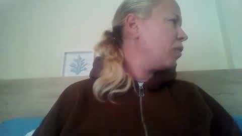 Snapshot of naughtyjennyblondeuk chatting on 05.01.26 naughtyjennyblondeuk online show from 05.01.26