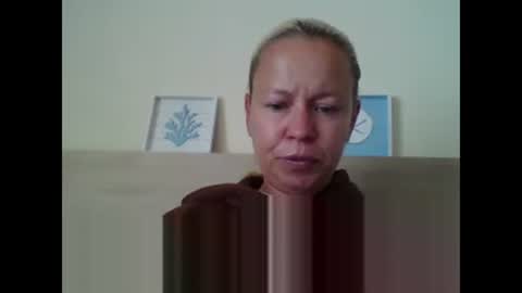 Snapshot of naughtyjennyblondeuk chatting on 05.17.26 naughtyjennyblondeuk online show from 05.17.26