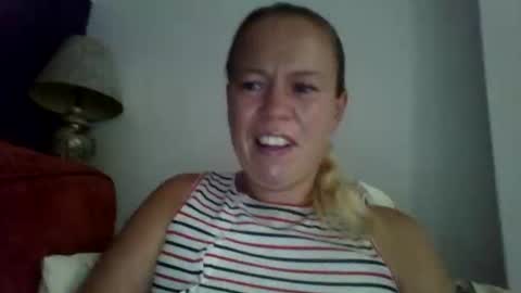 Snapshot of naughtyjennyblondeuk chatting on 07.19.26 naughtyjennyblondeuk online show from 07.19.26