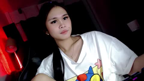 Snapshot of naughtymira888 chatting on 09.23.25 your girlfriend mira online show from 09.23.25