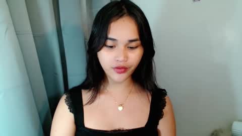 Snapshot of naughtymuse_ chatting on 06.05.26 ELISE online show from 06.05.26