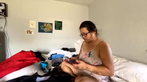 Snapshot of naughtynancy86 chatting on 10.22.25 NaughtyNancy86 online show from 10.22.25