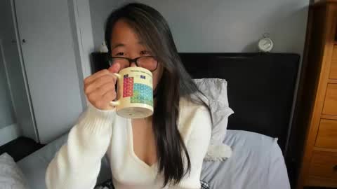 Snapshot of naughtynerdygirl chatting on 10.01.25 Gigi Chu online show from 10.01.25