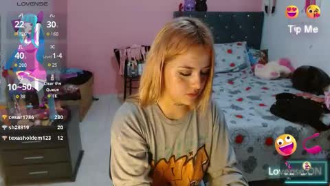 Snapshot of naughtyplayass chatting on 12.21.24 naughtyplayass online show from 12.21.24