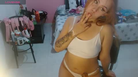 Snapshot of naughtyplayass chatting on 01.07.25 naughtyplayass online show from 01.07.25