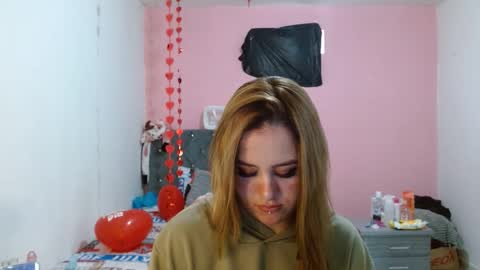 Snapshot of naughtyplayass chatting on 02.26.25 naughtyplayass online show from 02.26.25