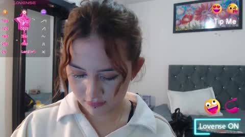 Snapshot of naughtyplayass chatting on 10.14.25 naughtyplayass online show from 10.14.25