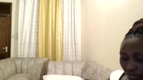 naughtyqueen12 online show from 03.09.25