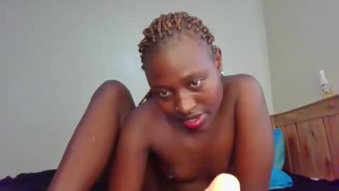 naughtyqueen12 online show from 01.15.26