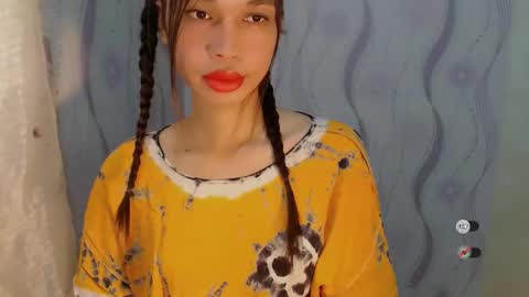 Snapshot of naughtysunshinepinay chatting on 04.30.26 Celine online show from 04.30.26