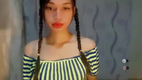 Snapshot of naughtysunshinepinay chatting on 05.20.26 Celine online show from 05.20.26