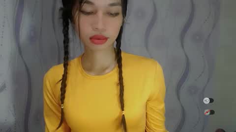 Snapshot of naughtysunshinepinay chatting on 05.30.26 Celine online show from 05.30.26