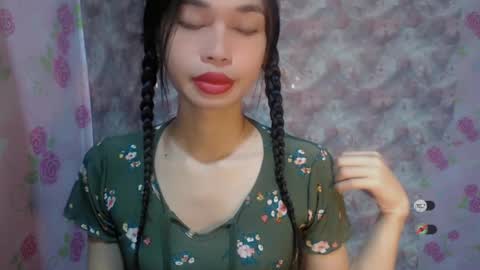 Snapshot of naughtysunshinepinay chatting on 07.22.26 Celine online show from 07.22.26