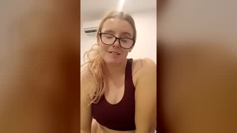 Snapshot of naughtyt333n chatting on 07.08.26 Naughty Jess online show from 07.08.26