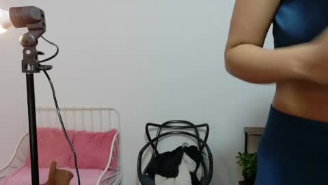 Snapshot of naugthy_muse chatting on 05.26.26 sabrina online show from 05.26.26