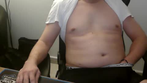 Snapshot of navgon chatting on 02.03.25 navgon online show from 02.03.25