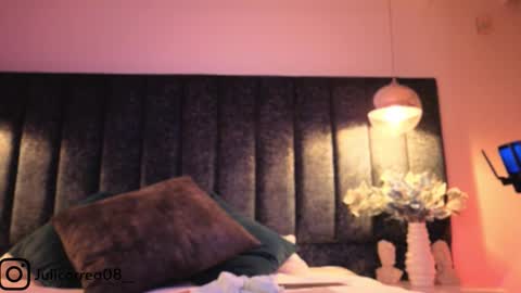 Juli  online show from 01.15.26