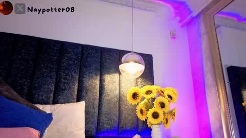 Juli  online show from 05.20.26