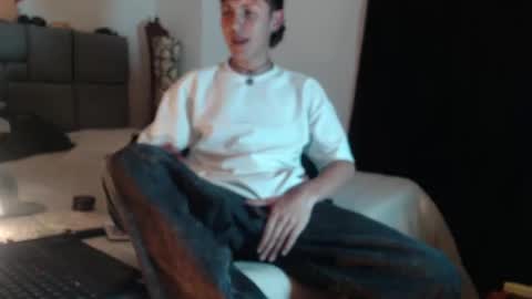 Im Nayton online show from 10.16.25