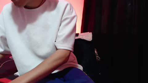 Im Nayton online show from 11.28.25