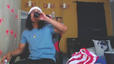 Snapshot of nazper_ chatting on 12.24.24 Nazper online show from 12.24.24