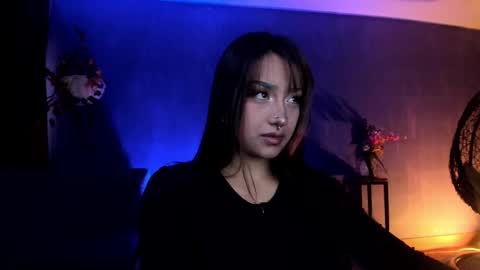 Snapshot of ne_fertari chatting on 02.22.25 Nefertari online show from 02.22.25