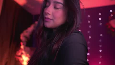 Snapshot of ne_fertari chatting on 01.11.26 Nefertari online show from 01.11.26