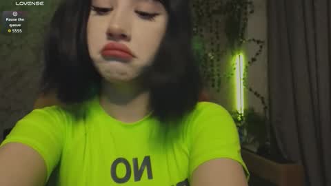 Snapshot of necucubi chatting on 02.18.26 Eva online show from 02.18.26