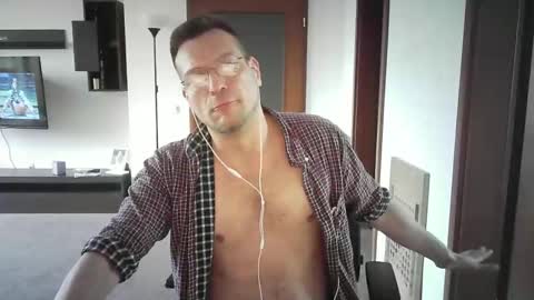 Sebastian online show from 03.02.25