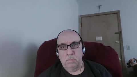 Snapshot of needlesslove chatting on 05.31.26 Tom online show from 05.31.26