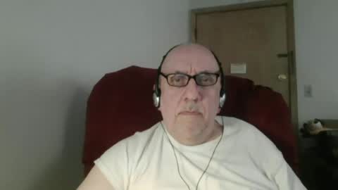 Snapshot of needlesslove chatting on 06.15.26 Tom online show from 06.15.26