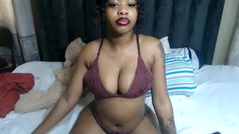 Snapshot of neeshaah chatting on 05.24.26 Neeshaa online show from 05.24.26